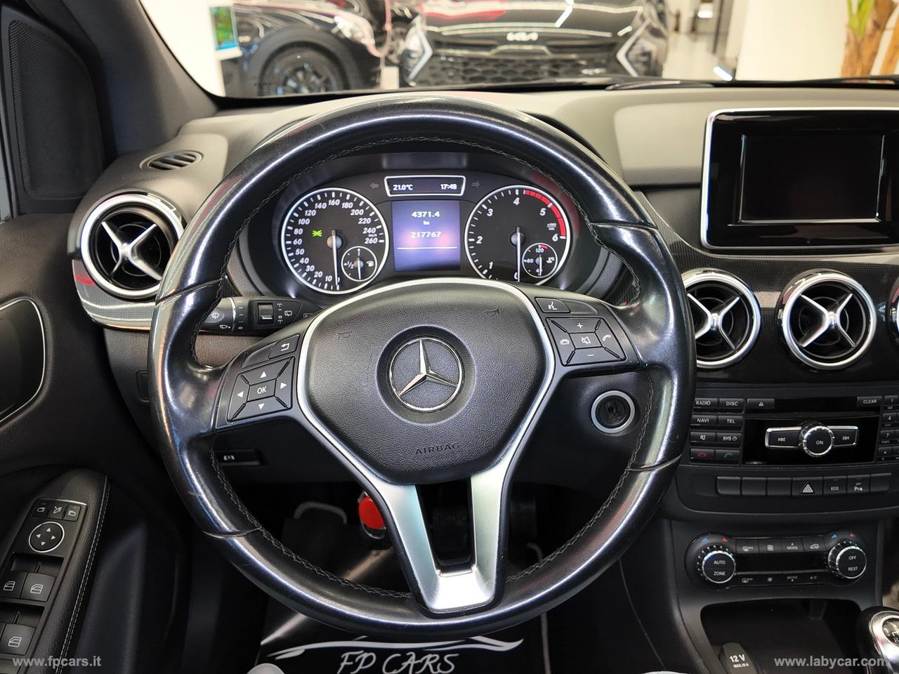 MERCEDES-BENZ B 180 CDI Premium