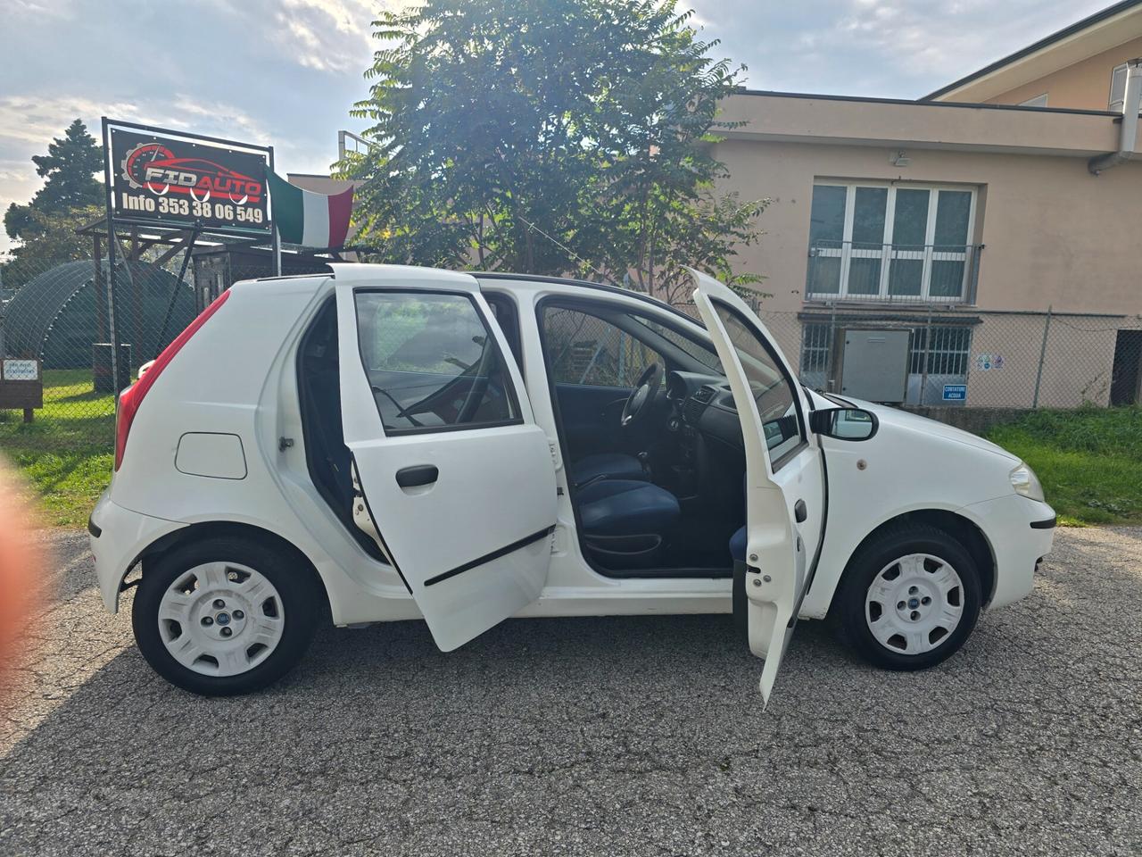 FIAT PUNTO 1.2 BENZINA- GARANZIA- NEOPATENTATI
