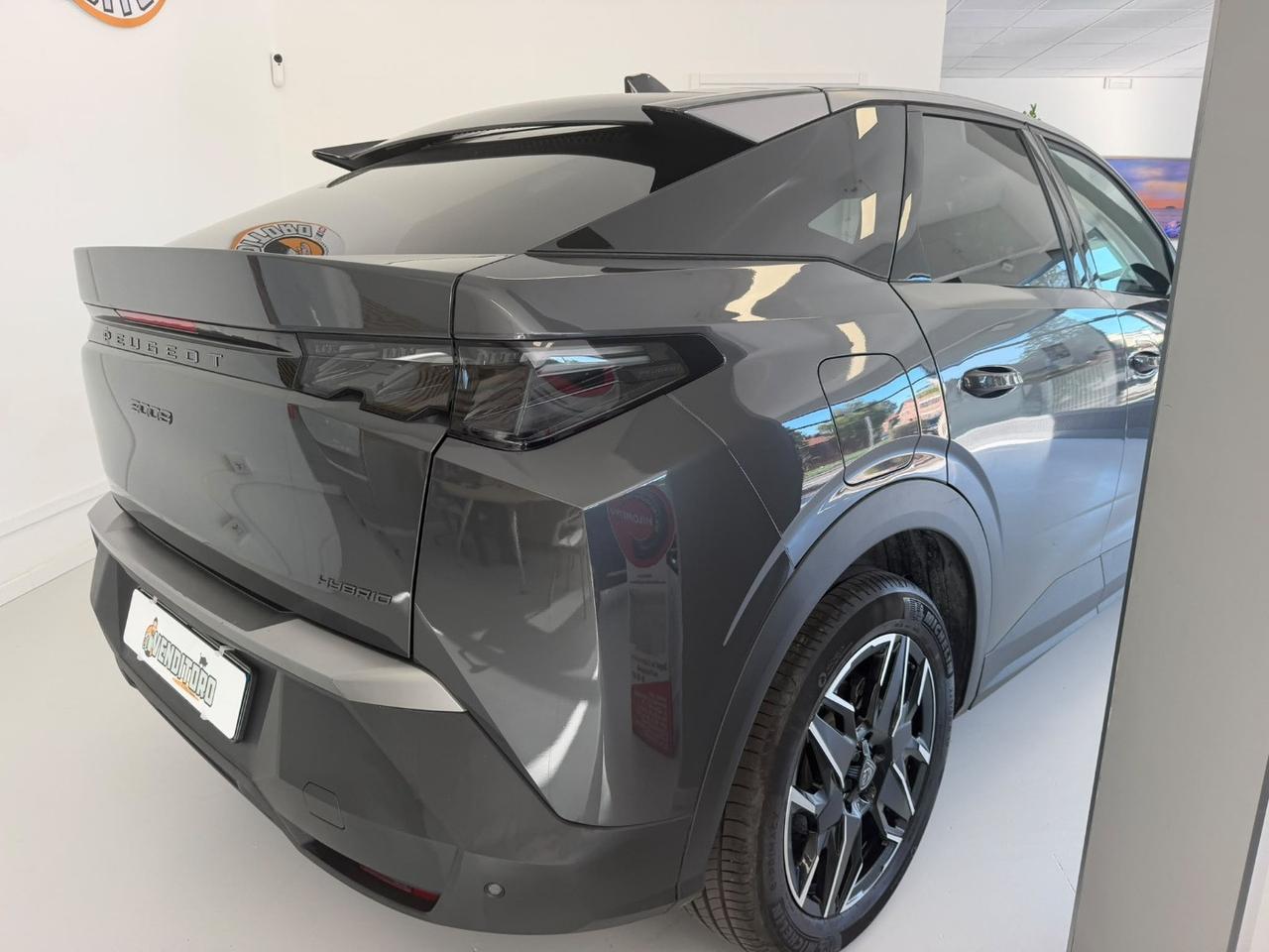 PEUGEOT 3008 Hybrid 145 e-DCS6 GT