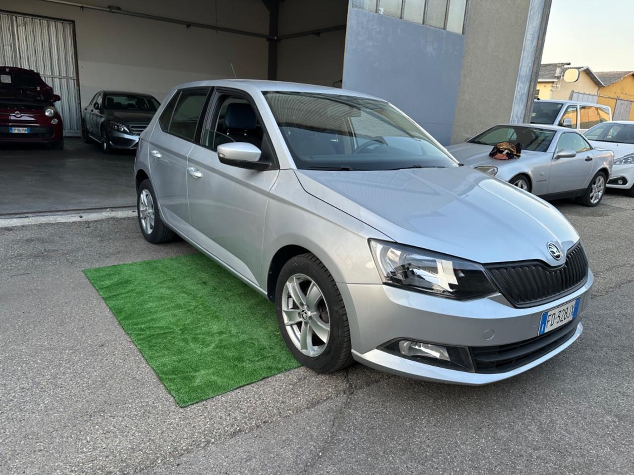 SKODA FABIA BENZINA 37 MILA KM NEOPATENTATI