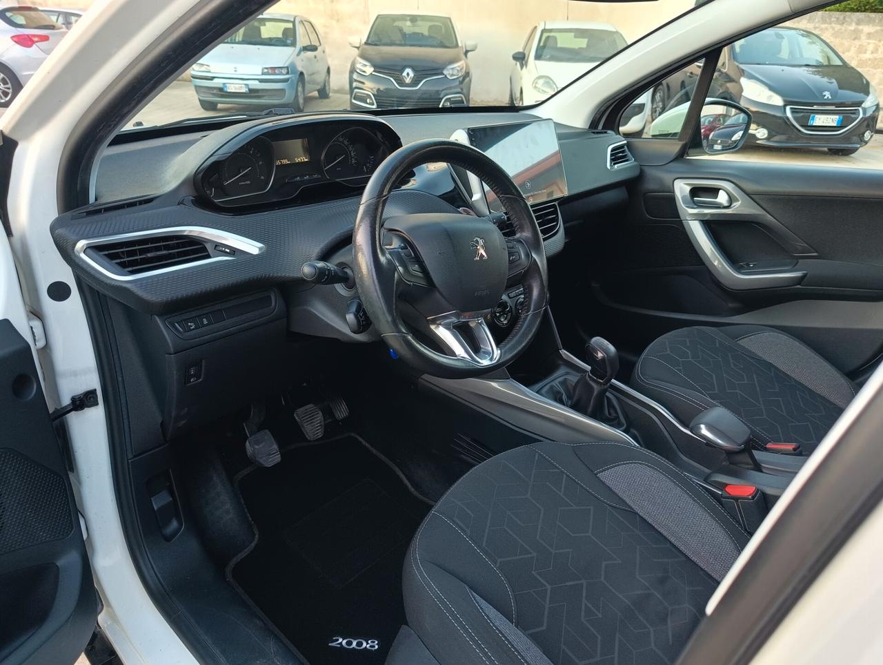 Peugeot 2008 BlueHDi 120 S&S Black Matt