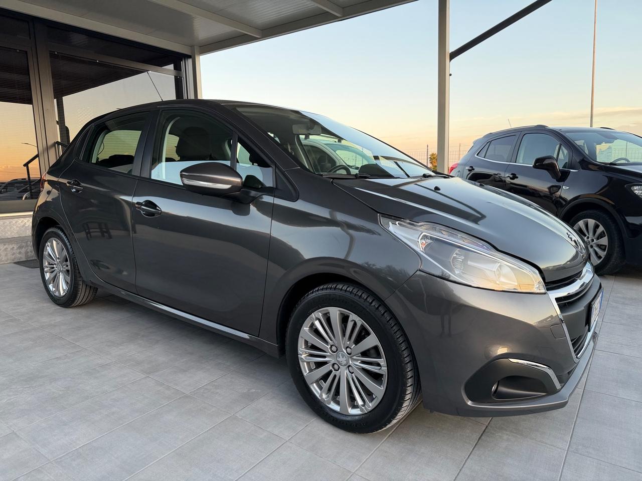 Peugeot 208 BlueHDi 75 5 porte Allure