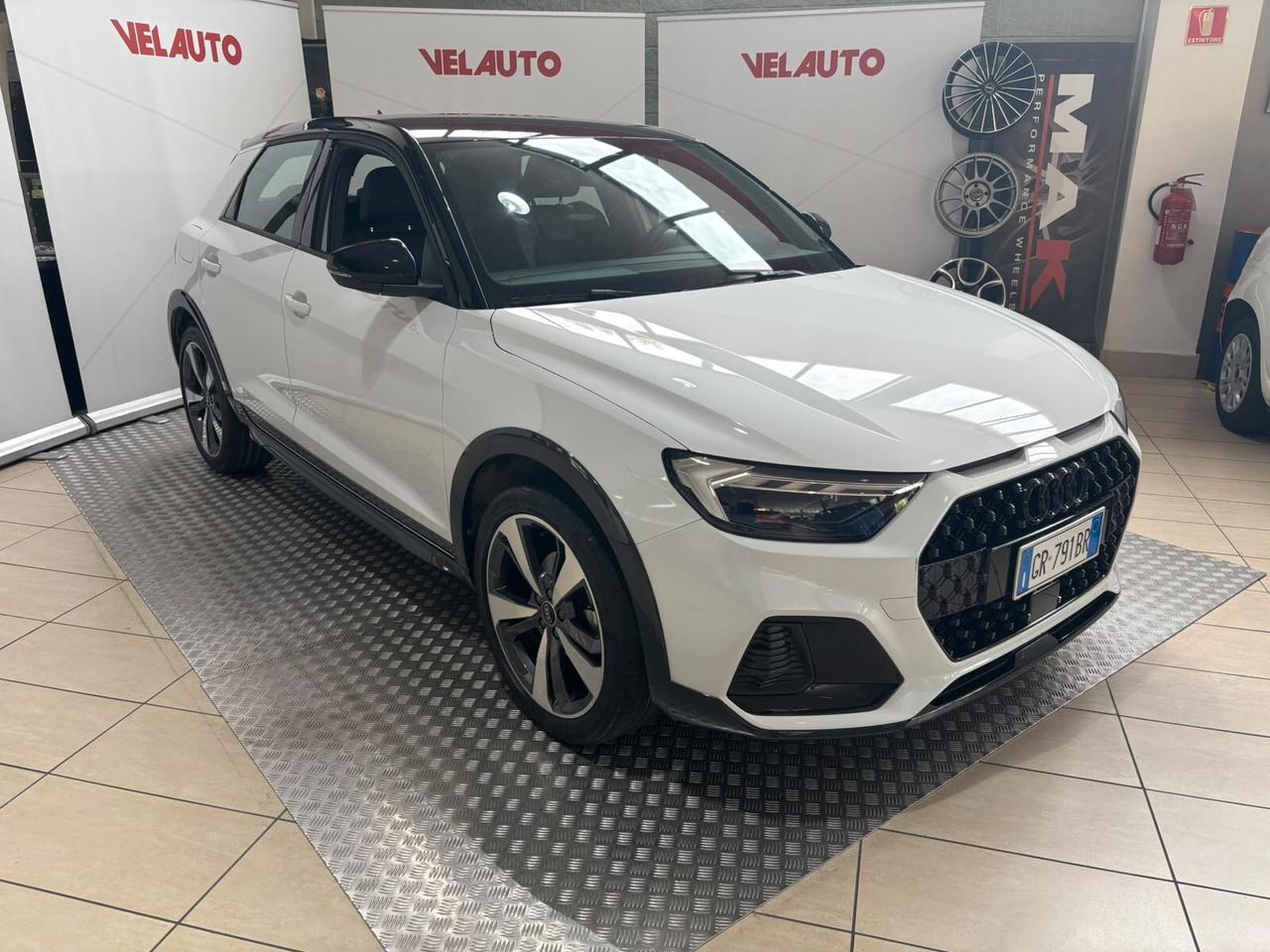 Audi A1 allstreet 35 TFSI S tronic Identity Contrast