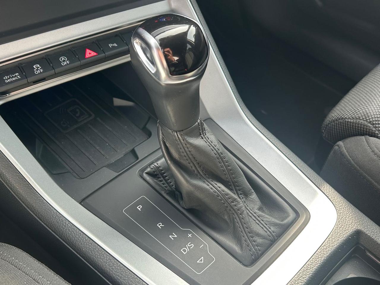 Audi Q3 S TRONIC S-LINE EDITION 2.0 35 TDI #9862