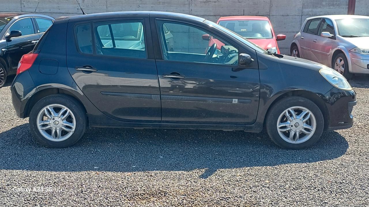 Renault Clio 1.2 5 porte Dynamique