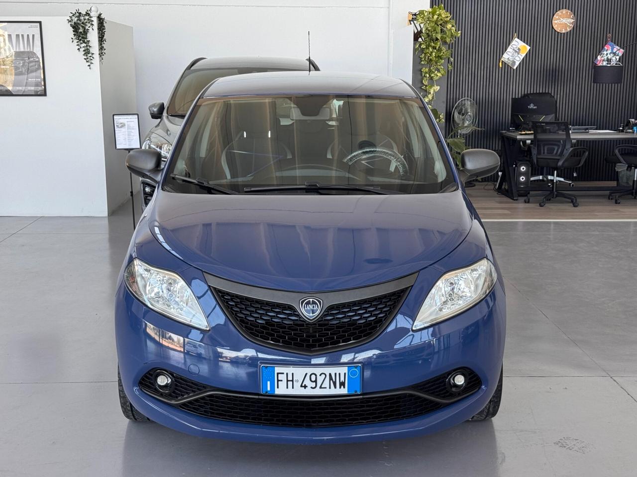 Lancia Ypsilon 1.2 69 CV 5 porte Gold