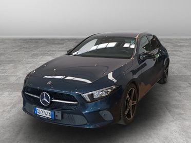 Mercedes-Benz Classe A - W177 2018 - A 180 d Sport auto