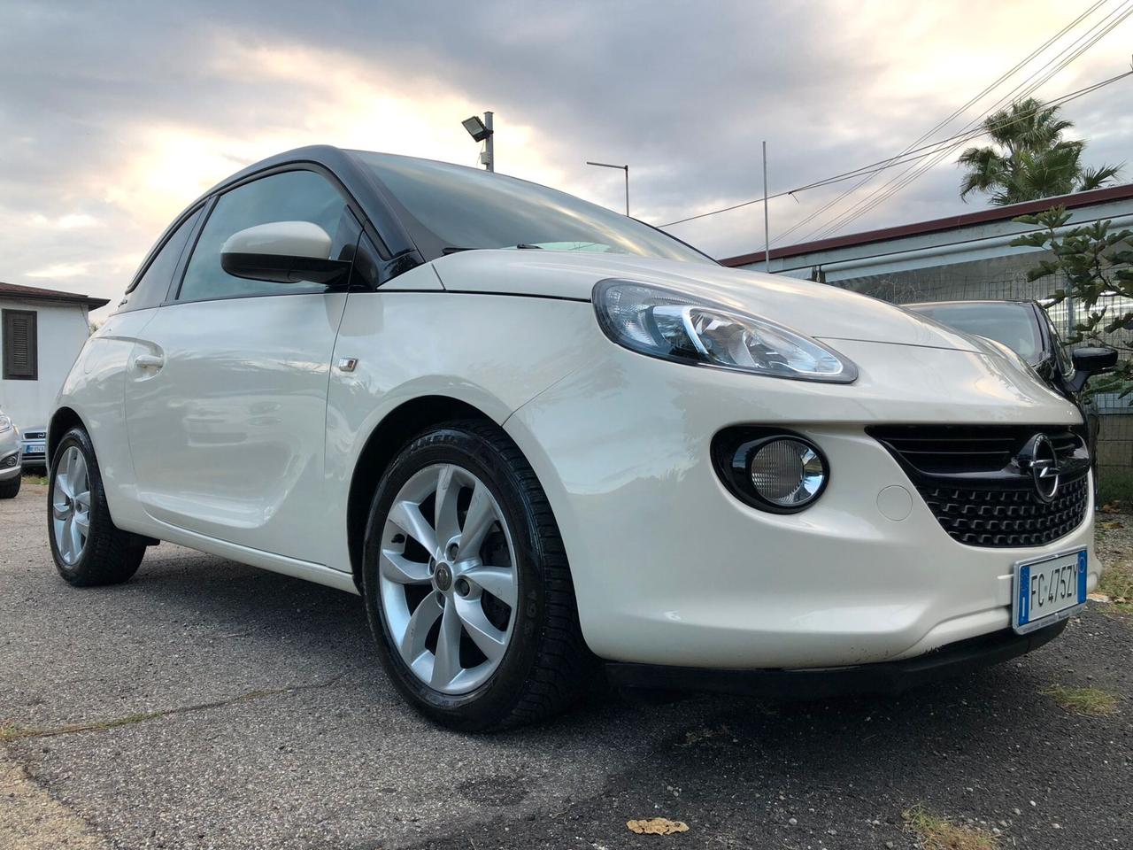 Opel Adam 1.4 87 CV GPL Tech Unlimited