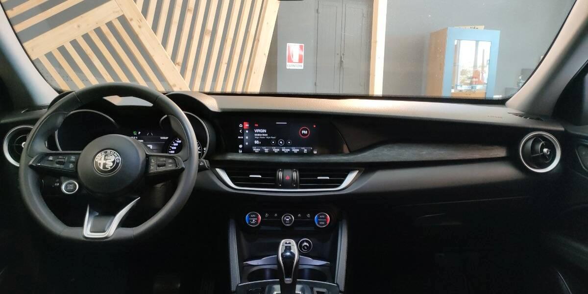 Alfa Romeo Stelvio 2.2 t Business Q4 190cv auto