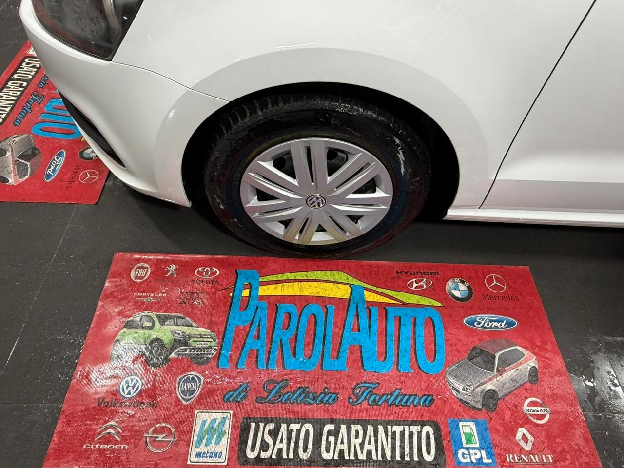 Volkswagen Polo 1.4 TDI 75cv Fresh - 2015