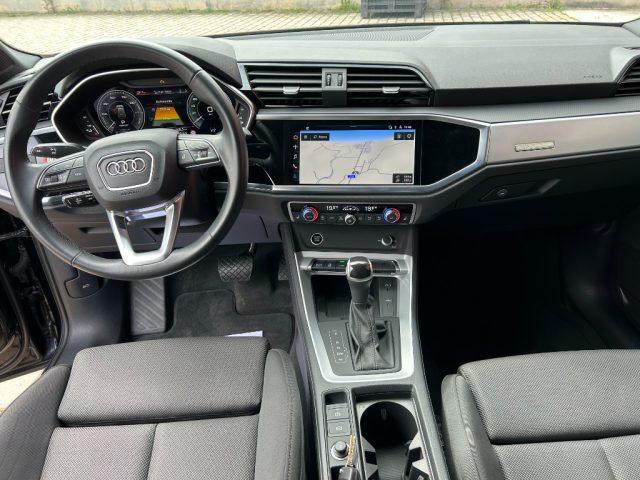 AUDI Q3 45 TFSI e S tronic Business