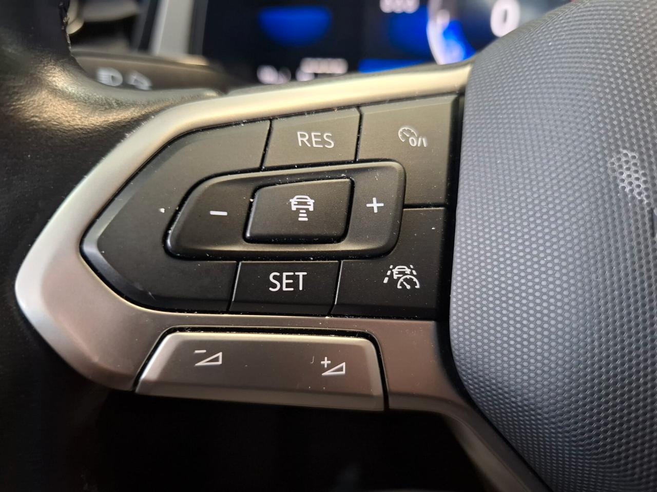 Volkswagen T-Roc Benzina Manuale