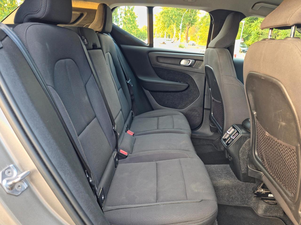 Volvo XC40 D3 Geartronic R-design CV-150 E6 Automatica NEO 2020