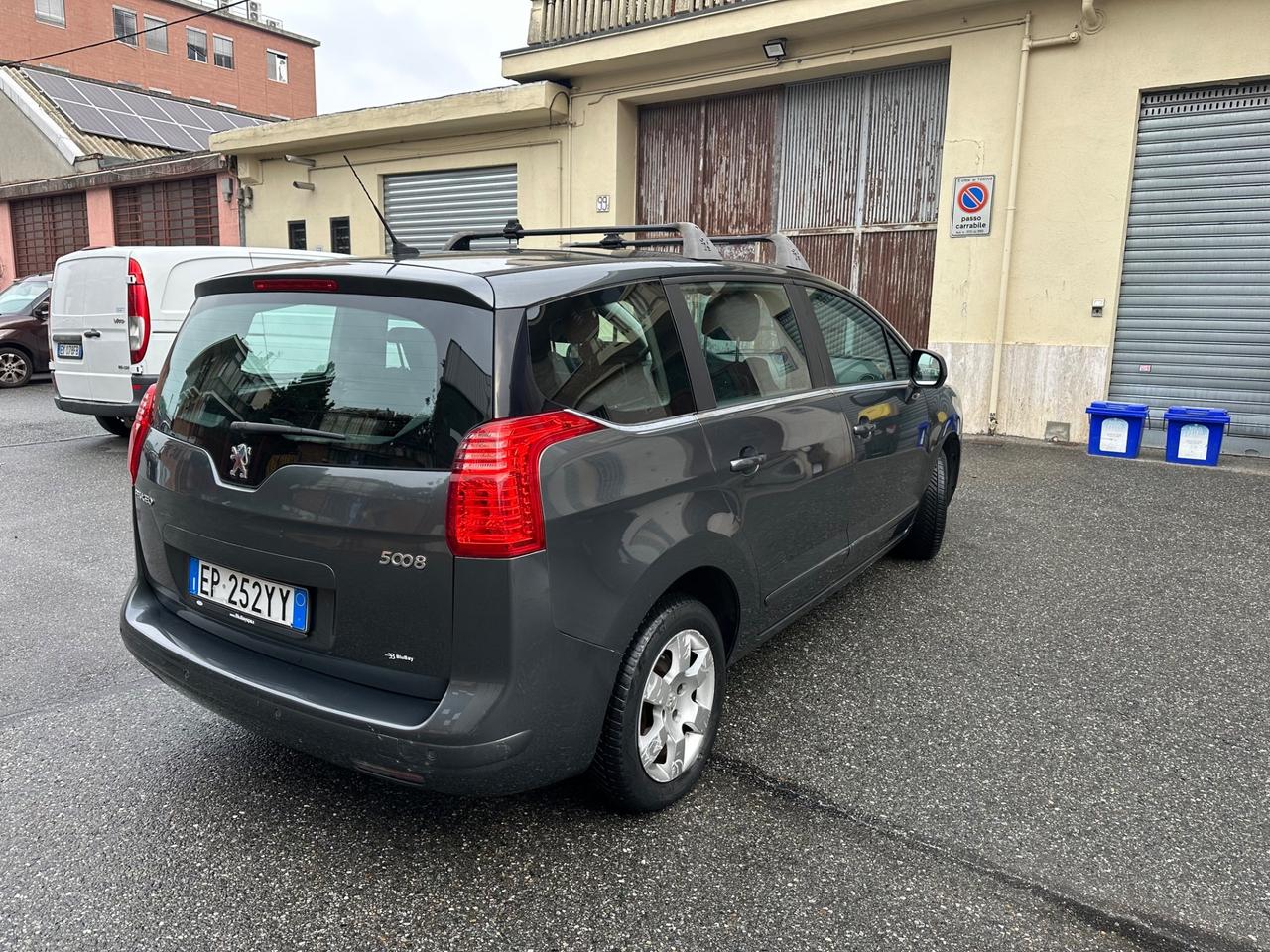 Peugeot 5008 1.6 HDi 115CV 7 posti euro 5