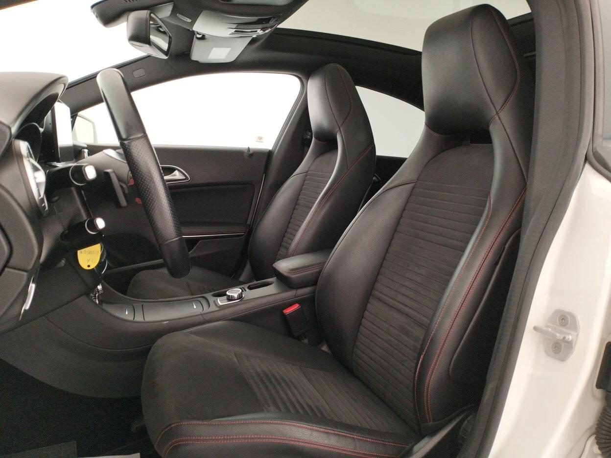 MERCEDES-BENZ CLA200 cdi Premium auto - TETTO PANORAMICO APRIBILE