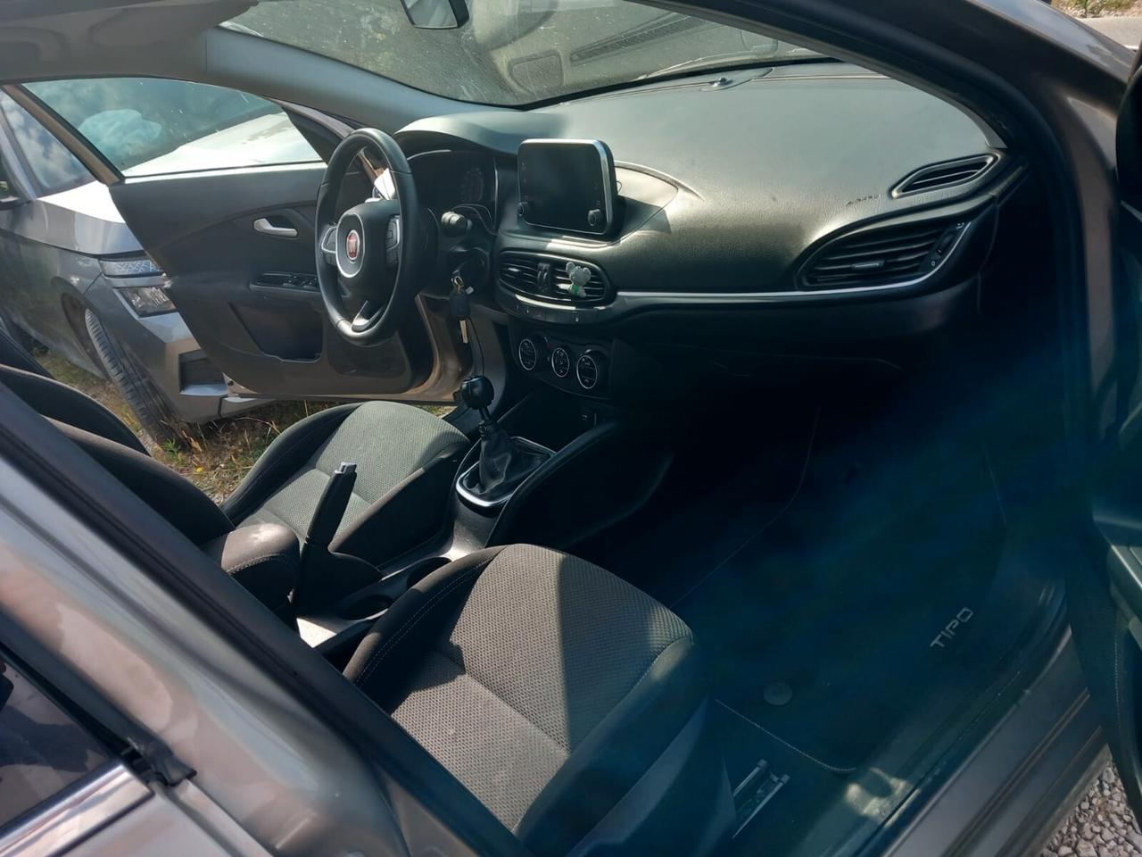Fiat Tipo 1.4 T-Jet 120CV GPL SW Lounge
