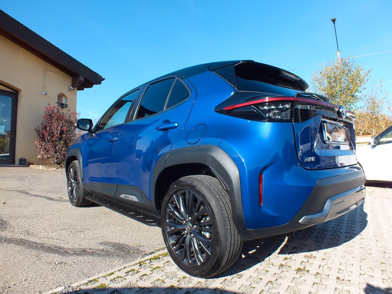 TOYOTA YARIS CROSS 1.5 HYBRID 4X4 AUTOCARRO N1 + IVA