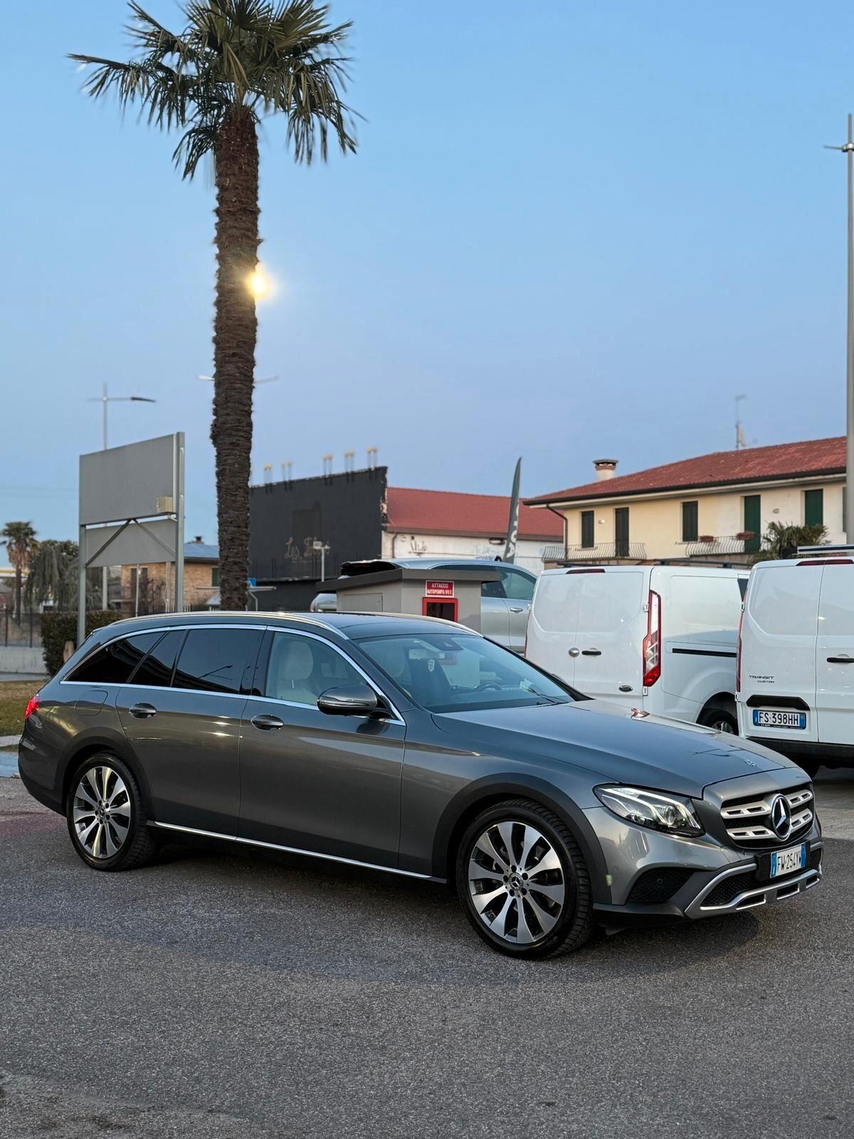 Mercedes-benz E 220 d S.W. 4Matic Auto Premium Plus All-Terrain