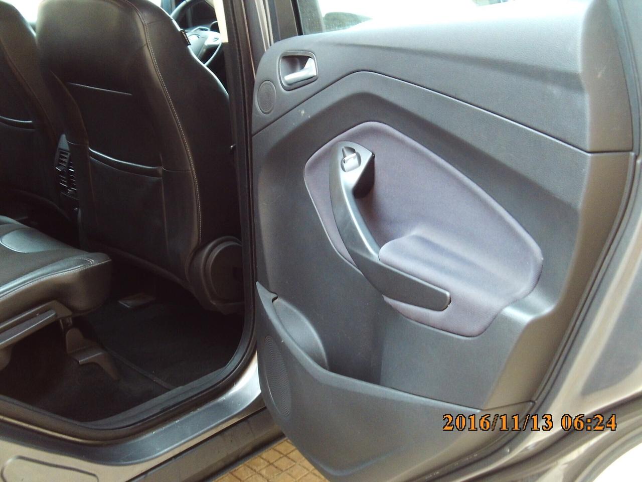 Ford Kuga 2.0 TDCI 140 CV 4WD Titanium