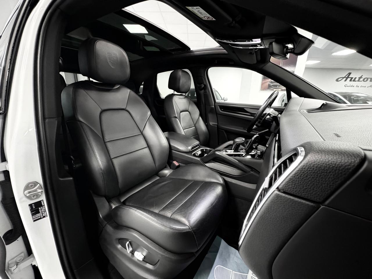 Porsche Cayenne 3.0 Hybrid 340cv 2020 km 91000