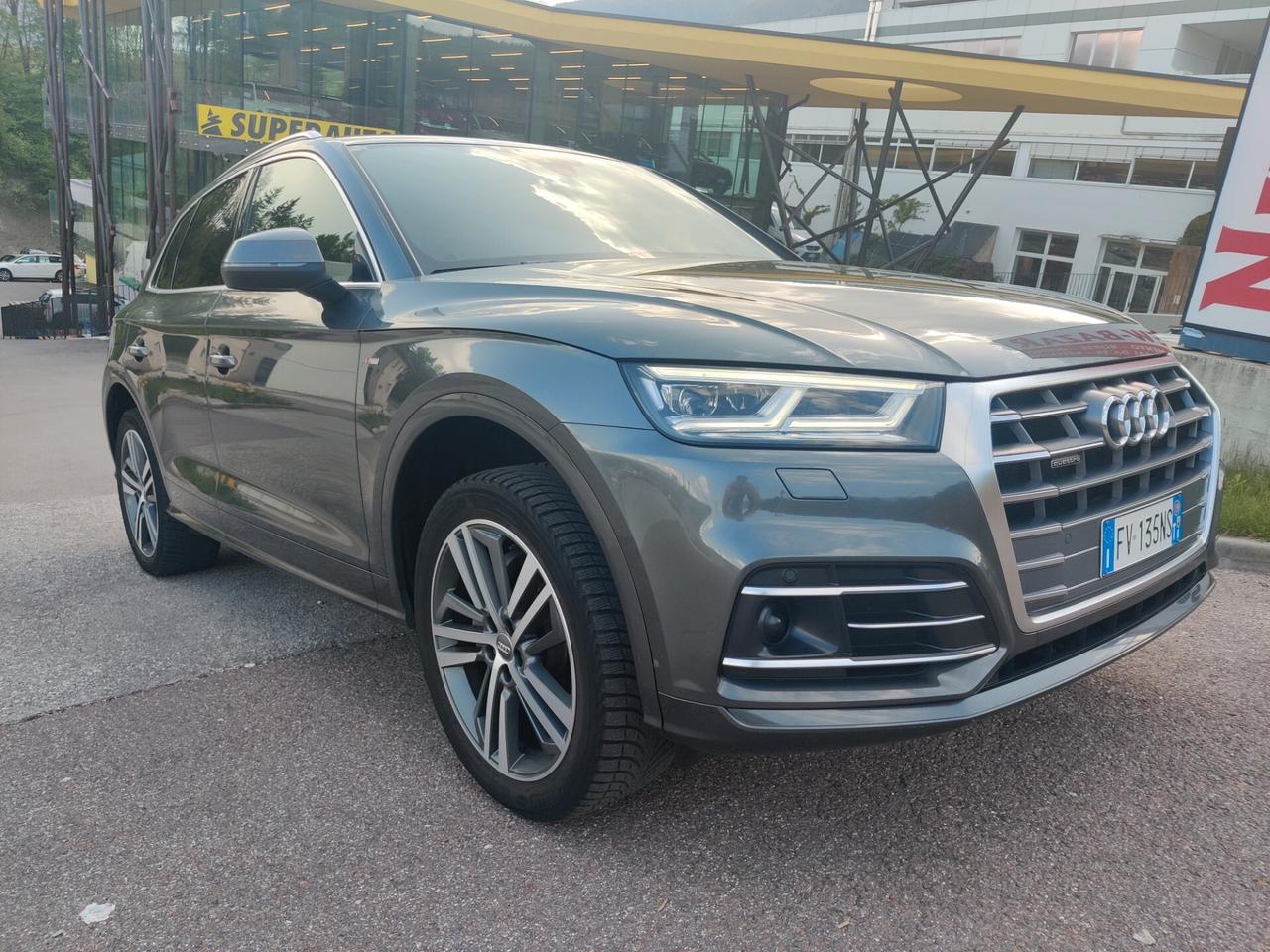 Audi Q5 40 TDI quattro S tronic line plus