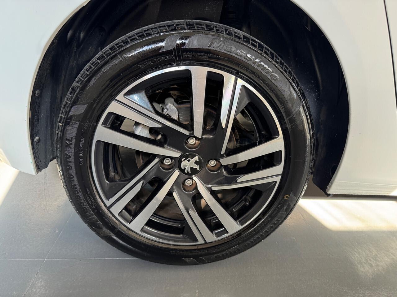 Peugeot 208 1.5 BlueHDi 100Cv - 2021