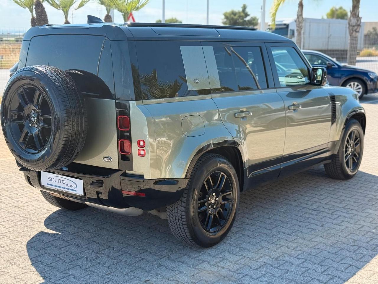 Defender 110 5P 3.0d 250 CV X-Dynamic S Pancea Green Bi-color