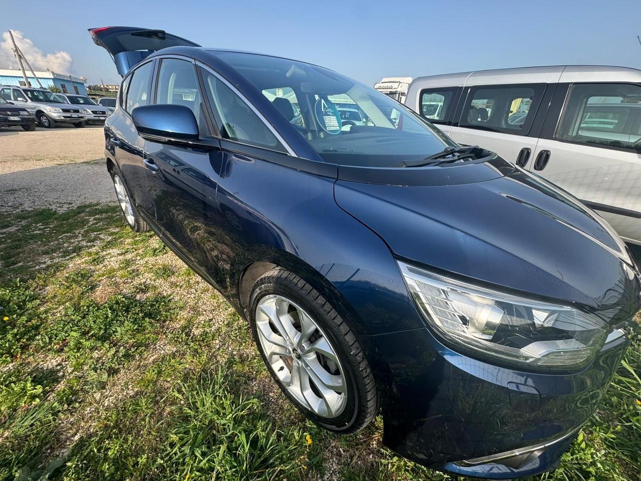 Renault Scenic Scénic dCi 8V 110 CV EDC Energy Zen