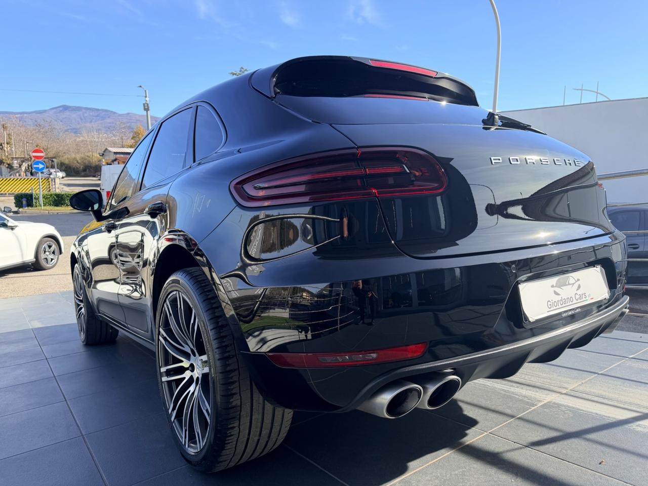 Porsche Macan 3.0 S Diesel black edition in garanzia