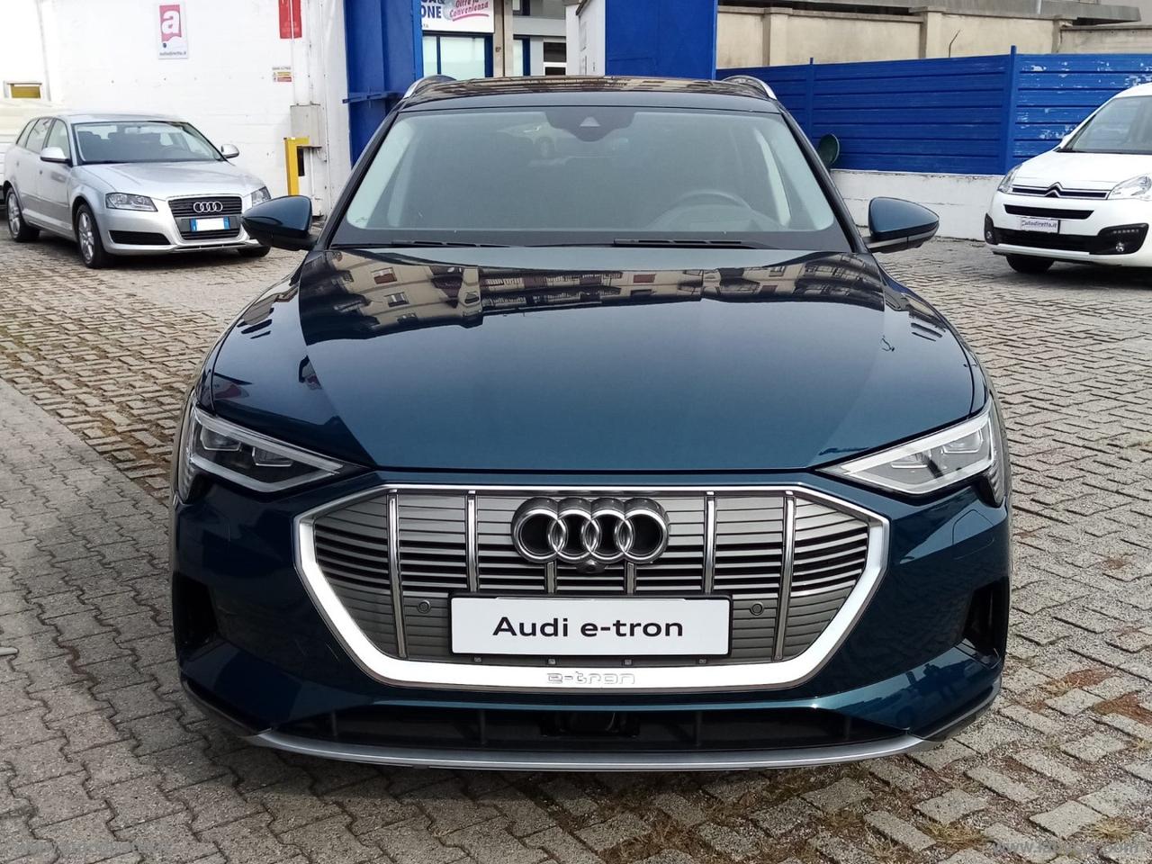 AUDI e-tron 55 quattro Advanced