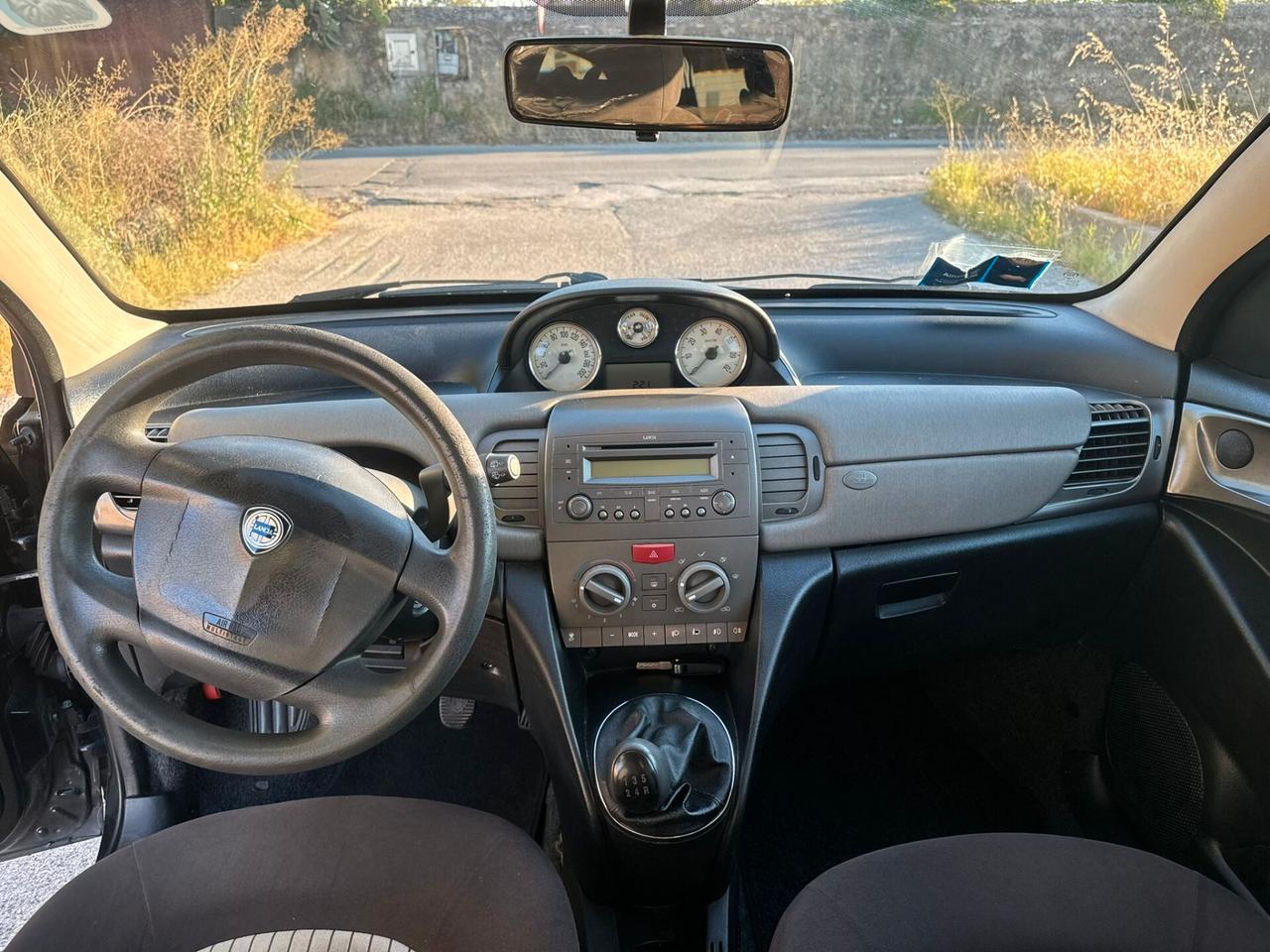 Lancia Ypsilon 1.3 MJT 75 CV Platino