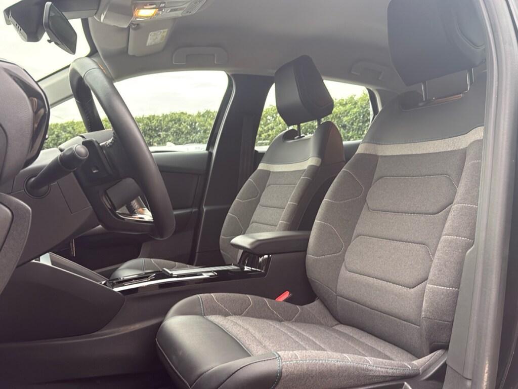 Citroen C4 1.2 PureTech Plus EAT