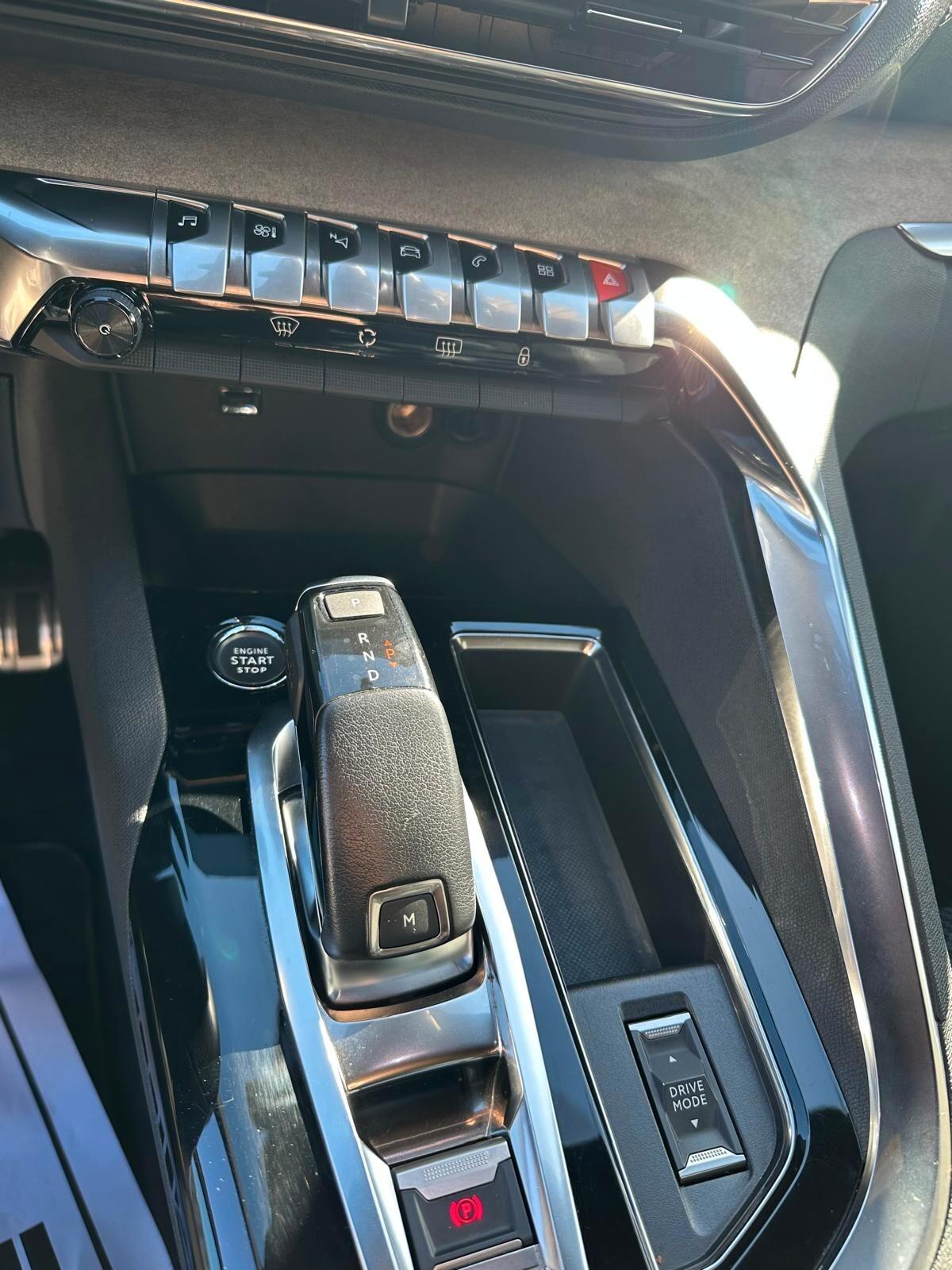 Peugeot 3008 BlueHDi 130 S&S EAT8 GT