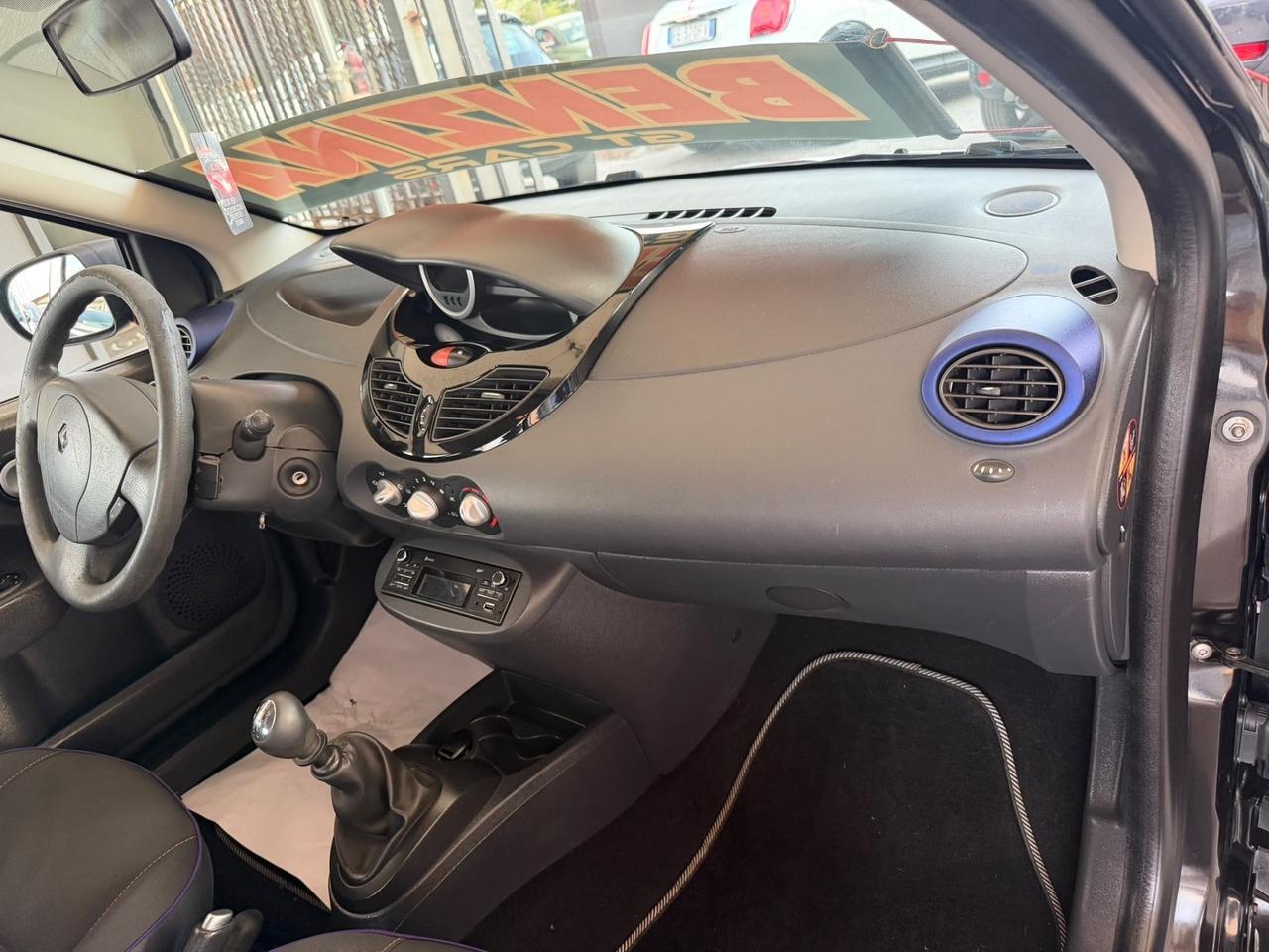 Renault Twingo 1.2 16V Live