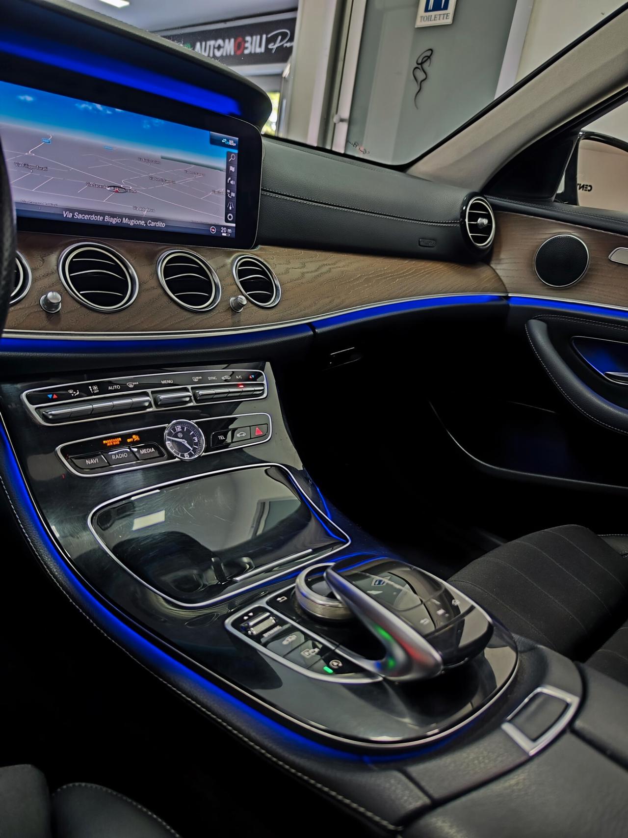 Mercedes-benz Classe E 220 d Premium Plus TETTO LED