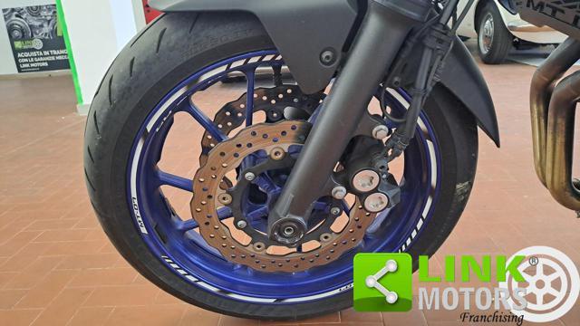 YAMAHA MT-07 .