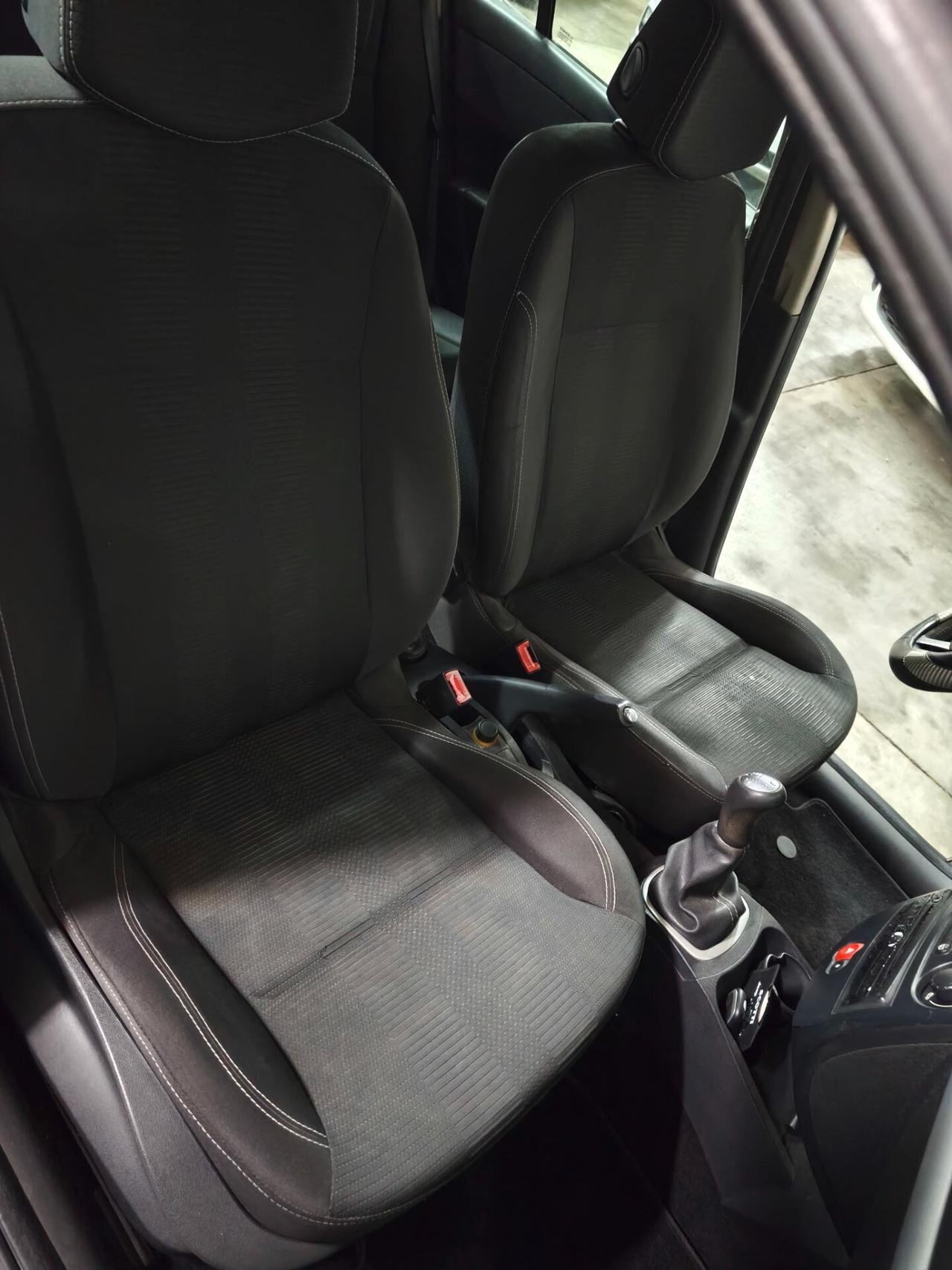 Renault Clio 1.2 16V 5 porte GPL Dynamique