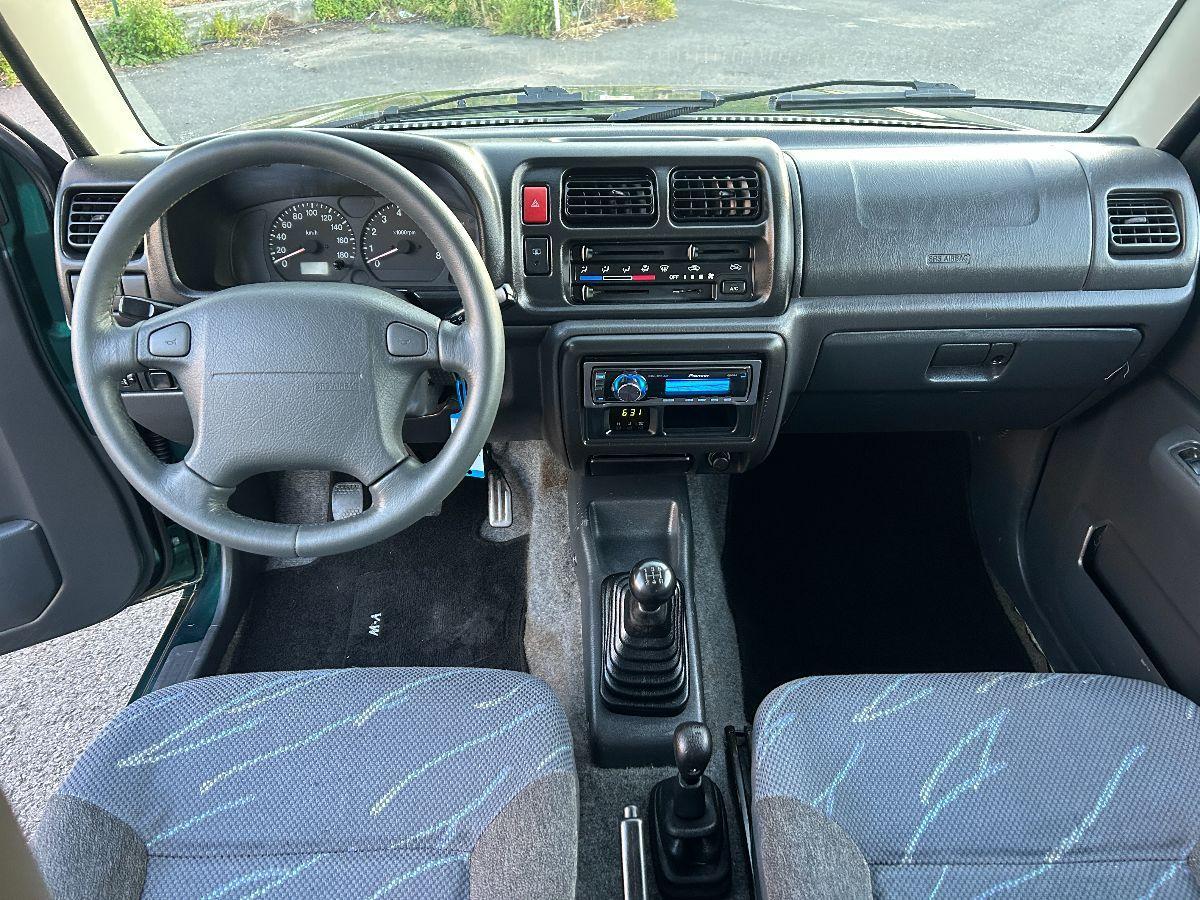 SUZUKI - Jimny - 1.3i 16V 4WD JLX