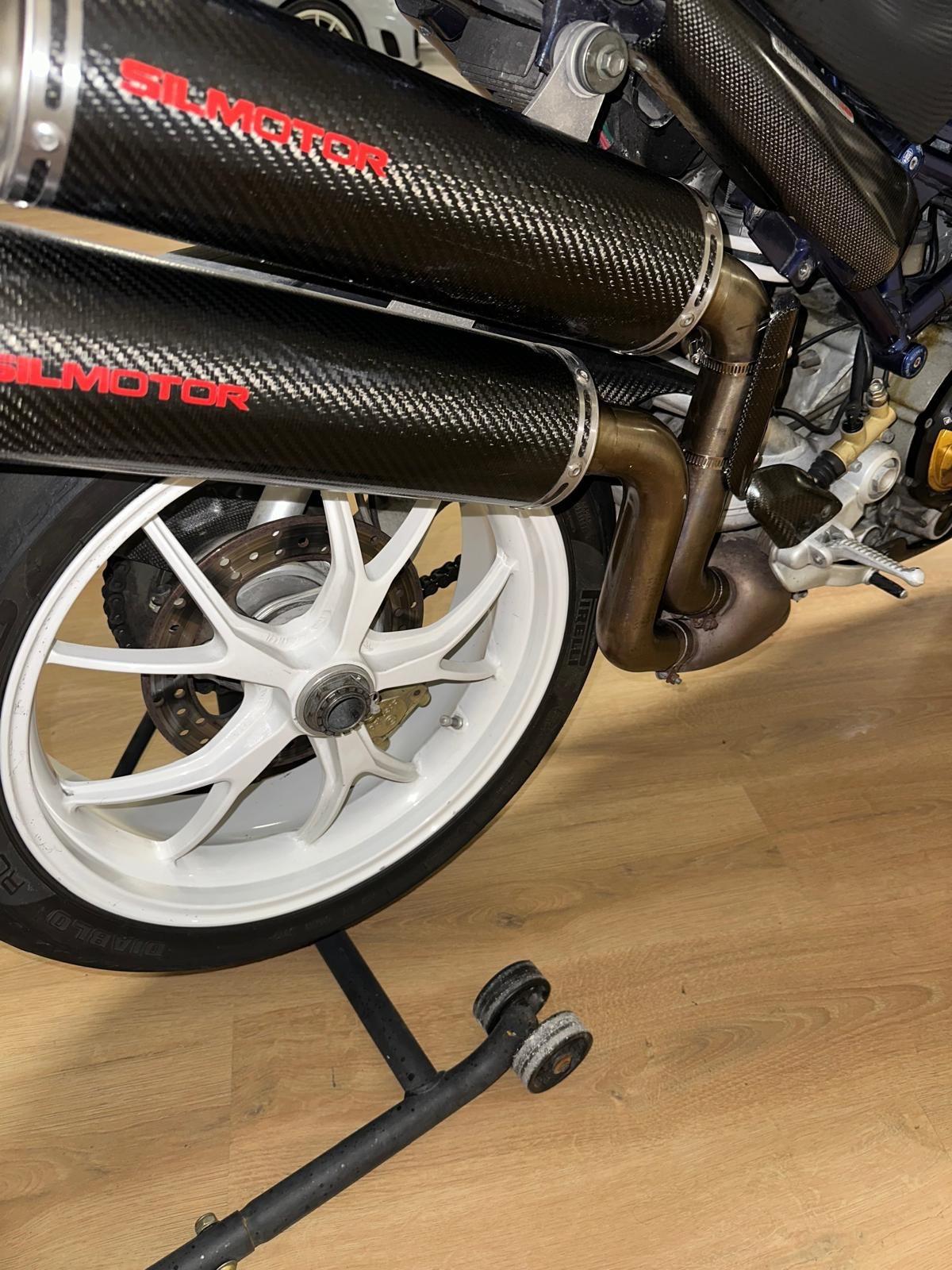 Ducati Monster S4R blue viper