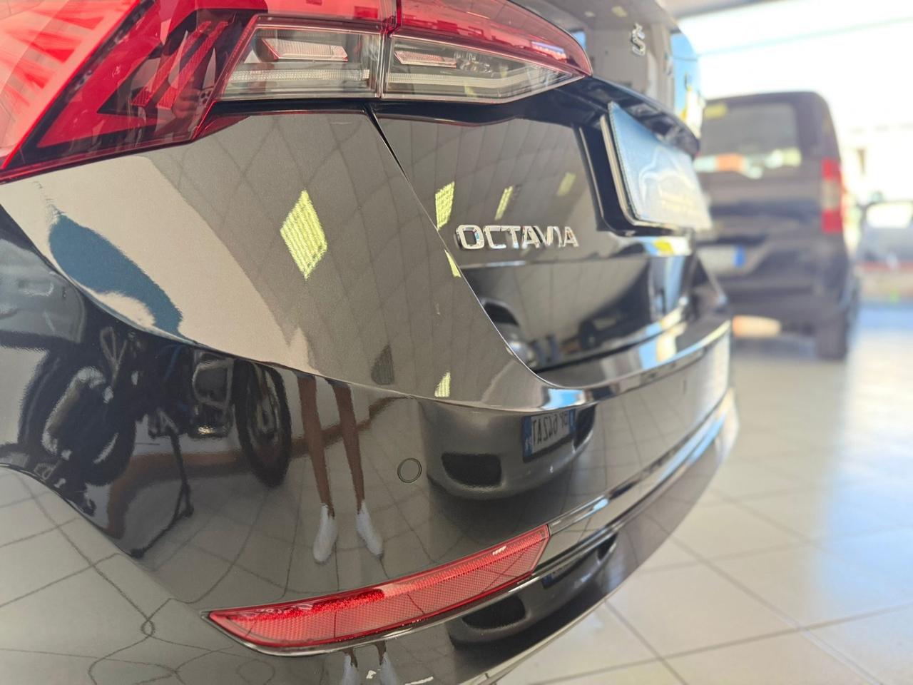 Skoda Octavia 1.5 G-TEC METANO DSG 2022