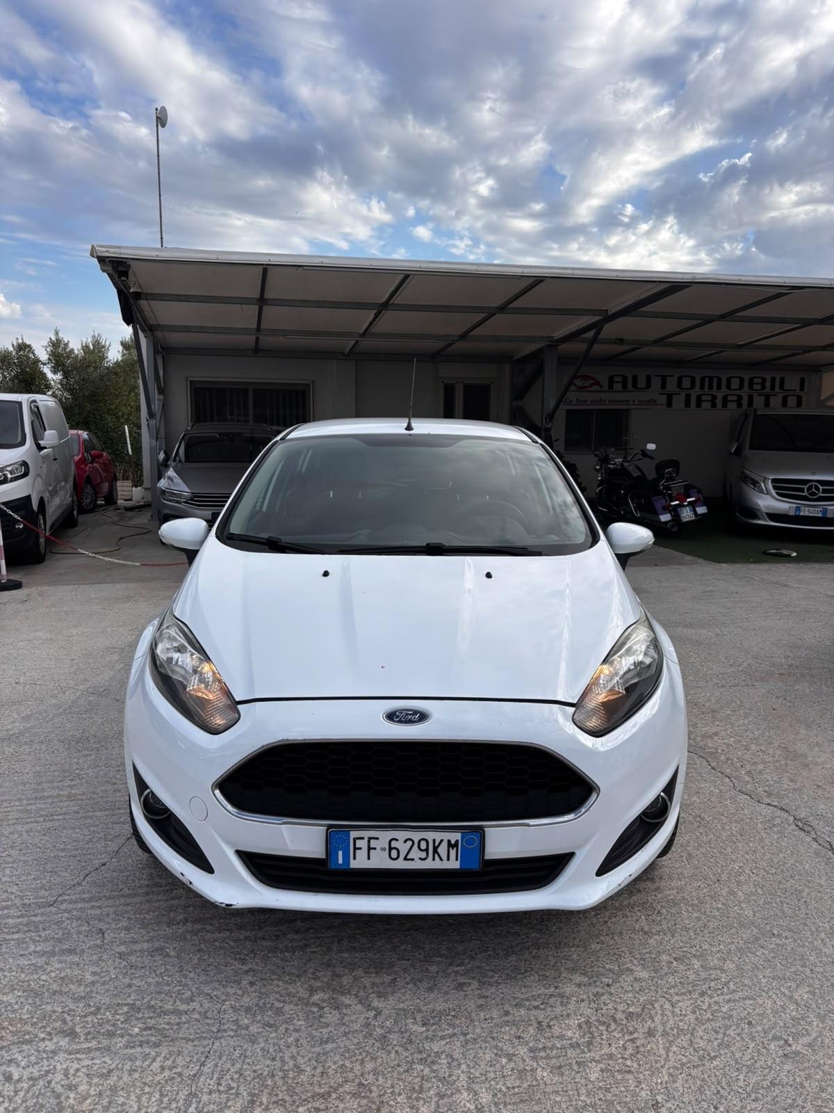Ford Fiesta 1.5 TDCi 75CV 5 porte Titanium