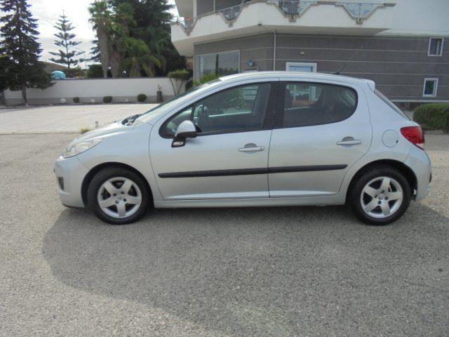 PEUGEOT 207 1.4 HDi 70CV 5p. X Line