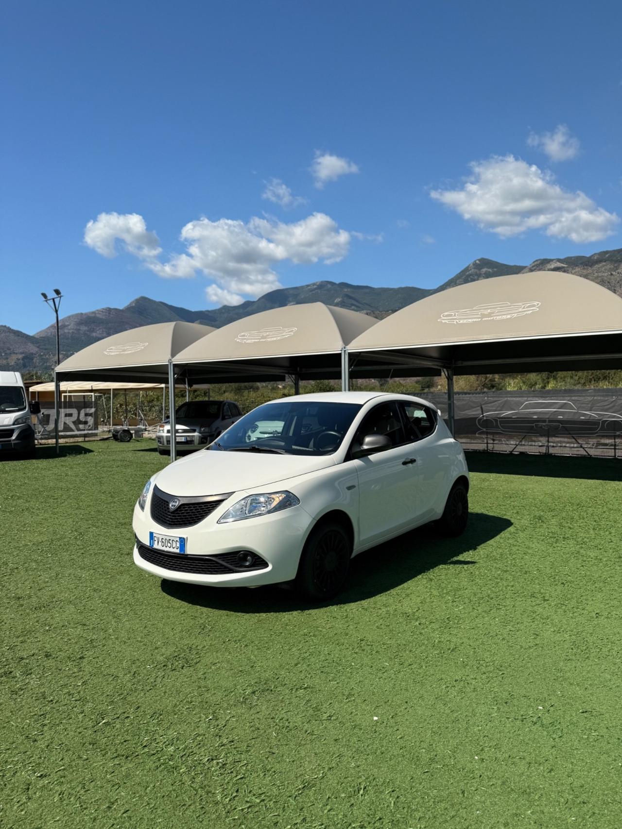 Lancia Ypsilon 1.2 69 CV 23Mila Km CERTIFICATI