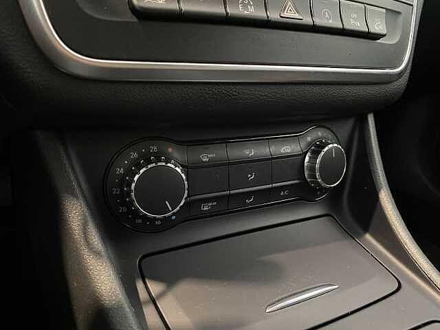 Mercedes-Benz GLA 220 220 d Automatic 4Matic Sport