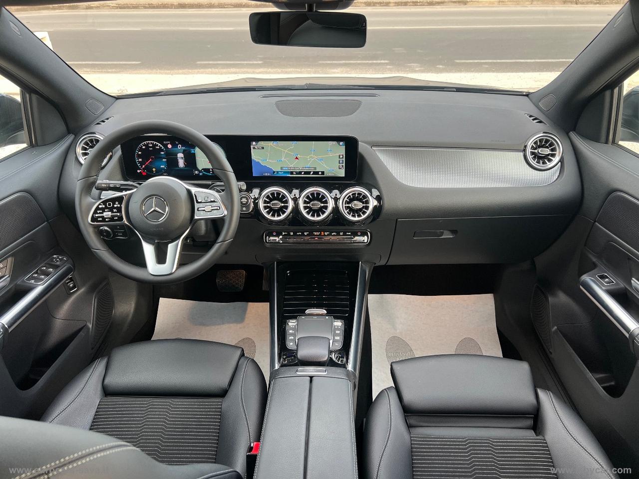 MERCEDES-BENZ GLA 200 d Automatic 4Matic Sport Plus