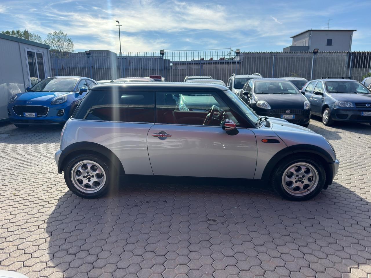 Mini ADATTA A NEOPATENTATI 1.6 16V Cooper