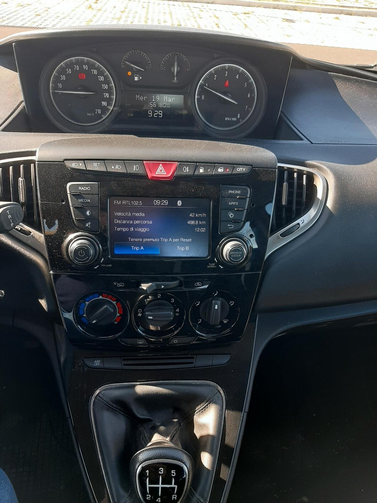 Lancia Ypsilon 0.9 TwinAir 85 CV 5 porte Metano Ecochic Gold