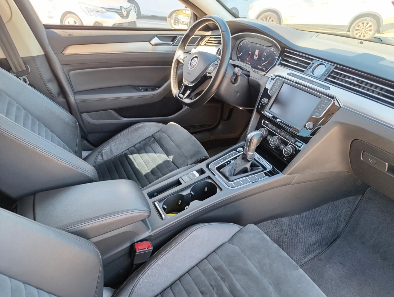Volkswagen Passat Berlina Passat 2.0 tdi Highline Executive 4motion 190cv dsg 7m
