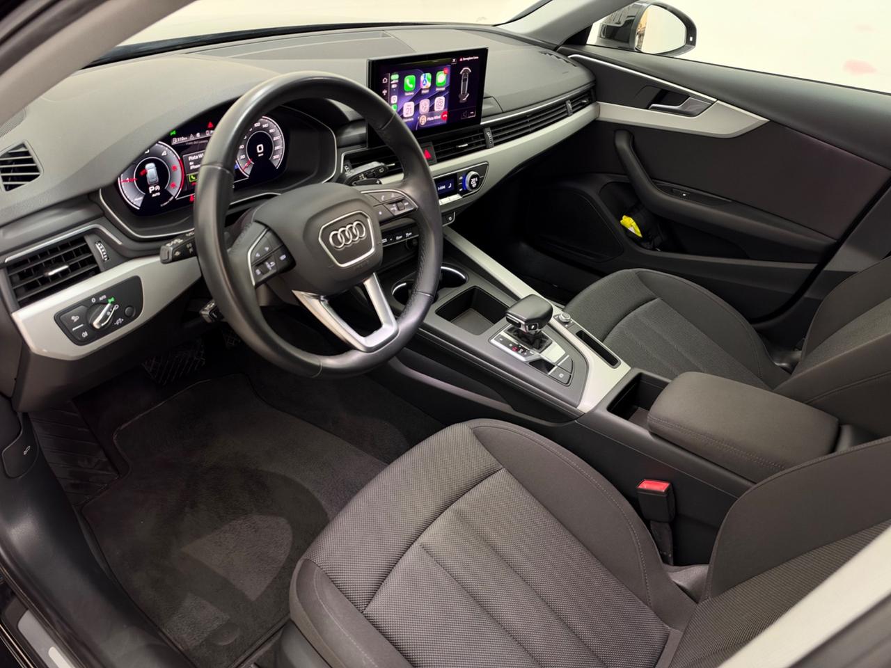 Audi A4 Avant 30 TDI 2.0 136 CV S-Tronic