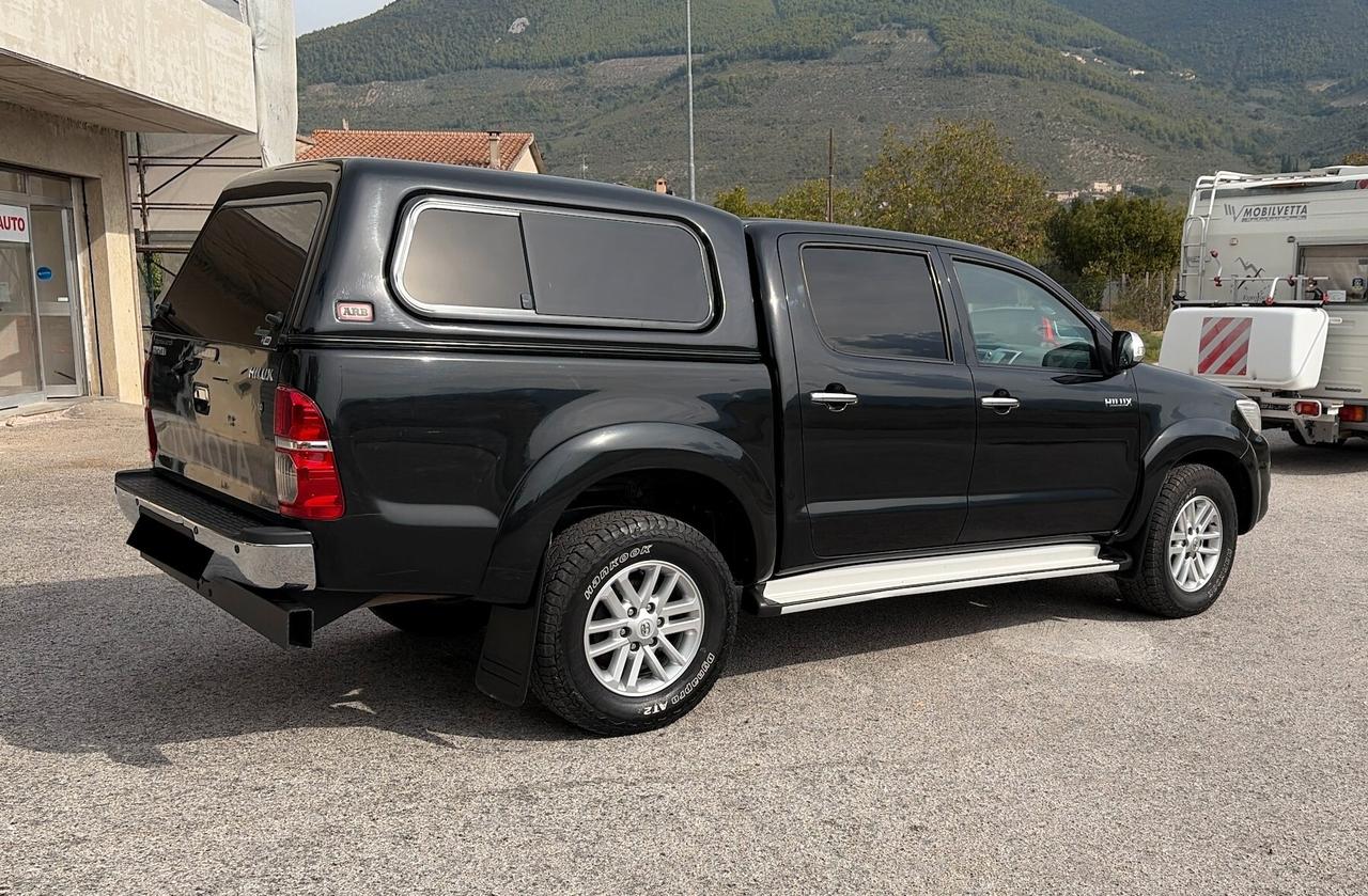 Toyota Hilux 3.0 D-4D aut.4WD 4p. DC Stylex
